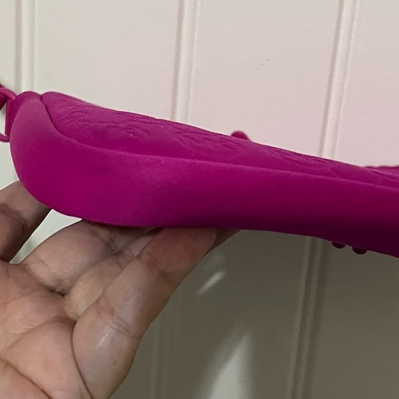 MICHAEL Michael Kors IPad/Tablet/Mini Laptop Neoprene Pink Crossbody Bag - Picture 10 of 15